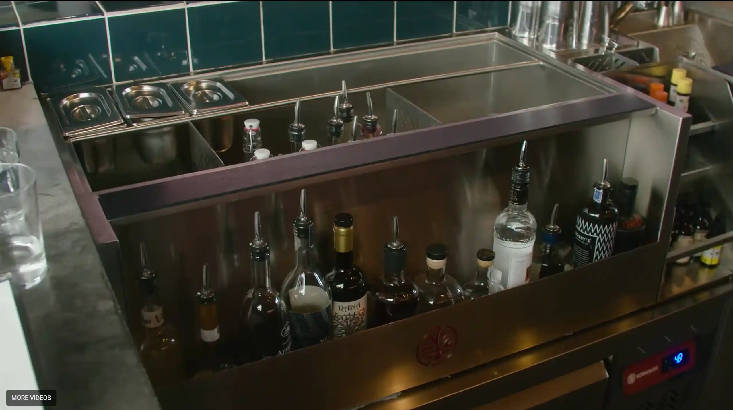 Aloha Bar Rotterdam with Kobayashi station